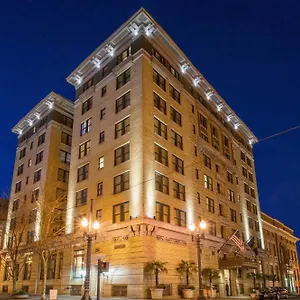 Deluxe 4*, Portland United States